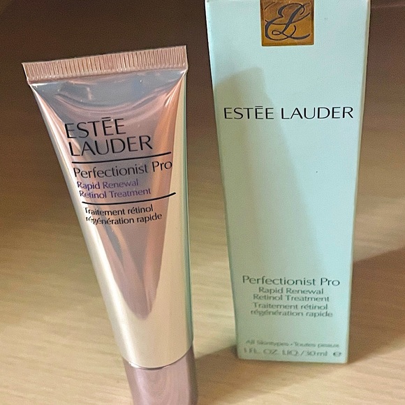 Estée Lauder Perfectionist Pro Rapid Renewal Retinol Treatment 1oz/30mL - Picture 1 of 10